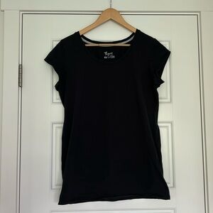 Thyme Maternity Basic T-Shirt